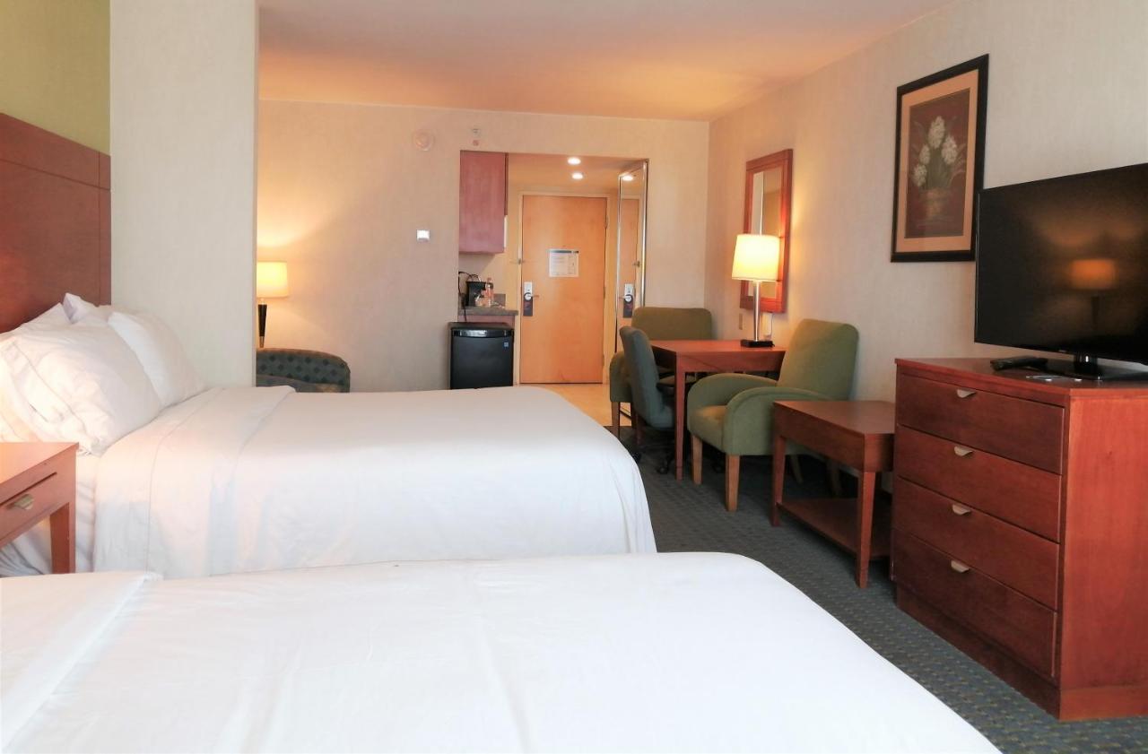 Holiday Inn Express & Suites Toluca Zona Aeropuerto By Ihg Bagian luar foto