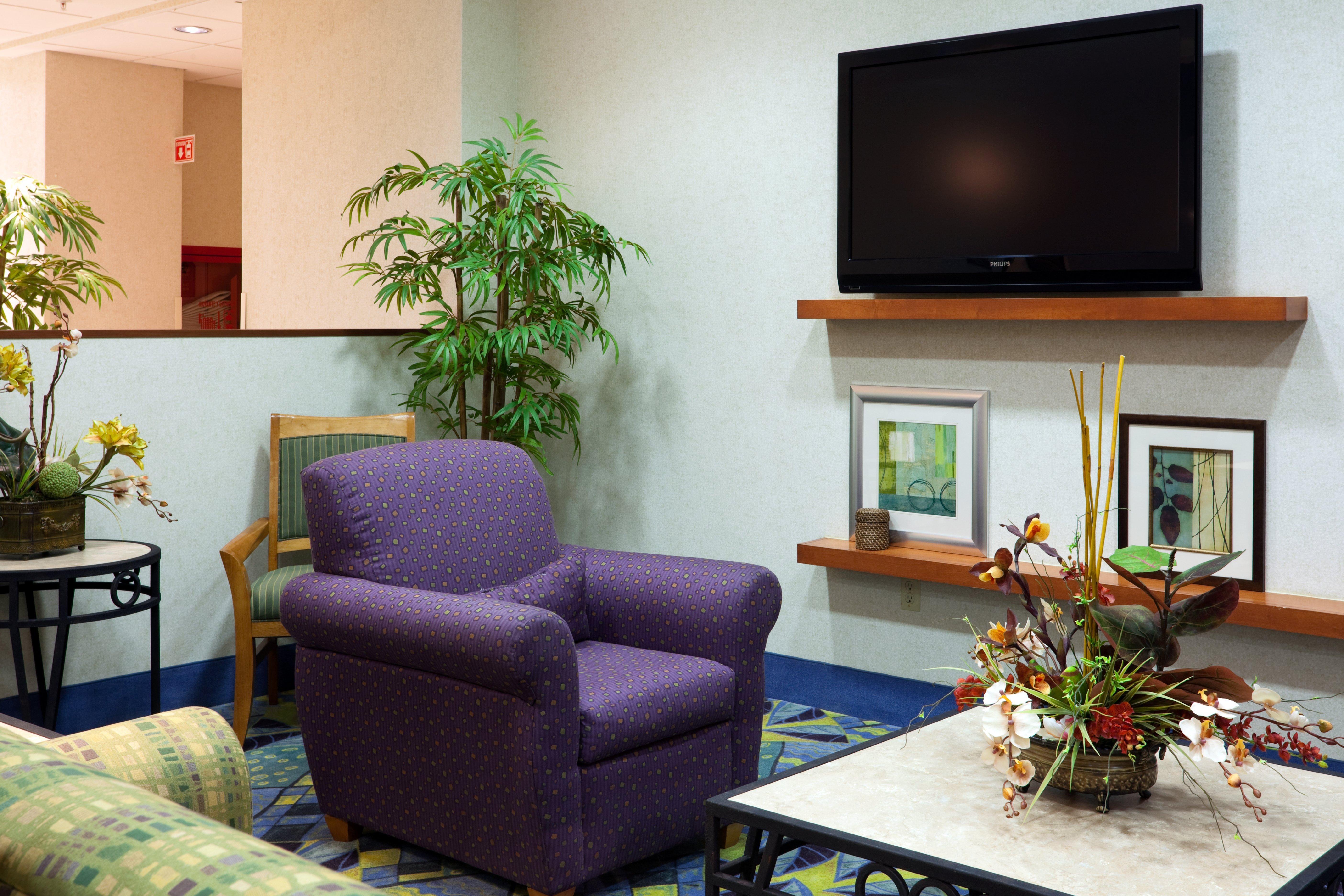 Holiday Inn Express & Suites Toluca Zona Aeropuerto By Ihg Bagian luar foto