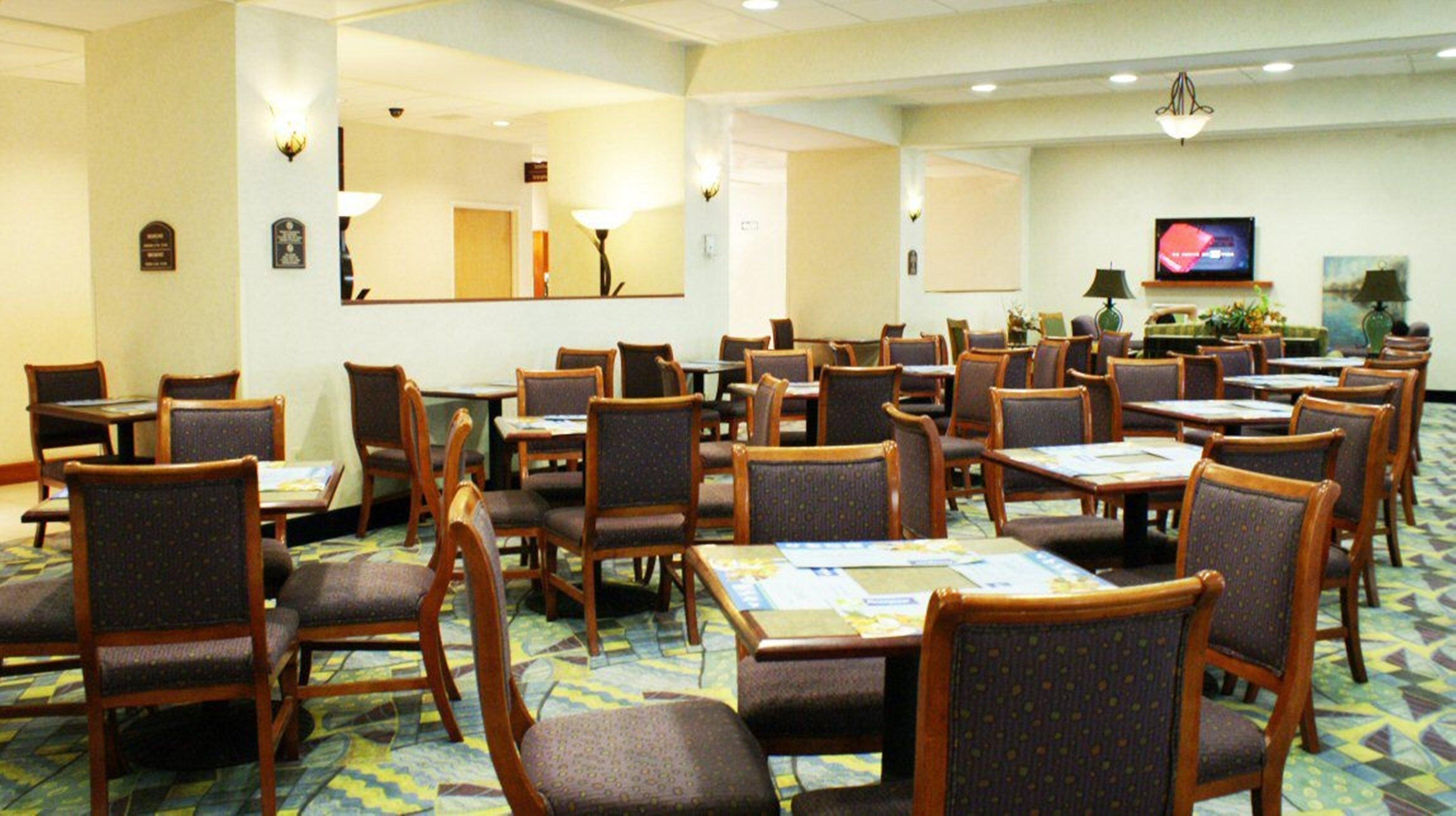 Holiday Inn Express & Suites Toluca Zona Aeropuerto By Ihg Bagian luar foto
