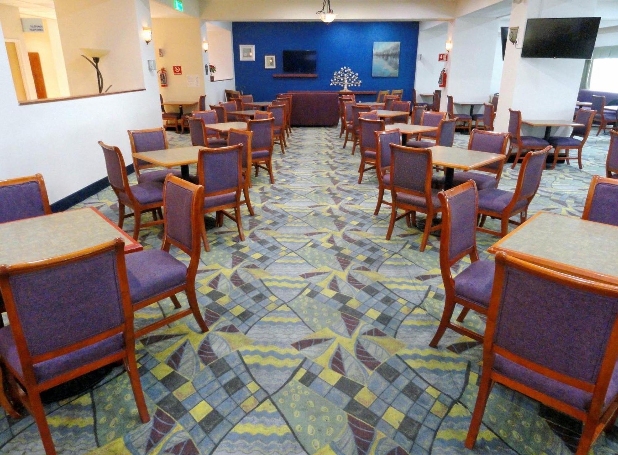 Holiday Inn Express & Suites Toluca Zona Aeropuerto By Ihg Bagian luar foto
